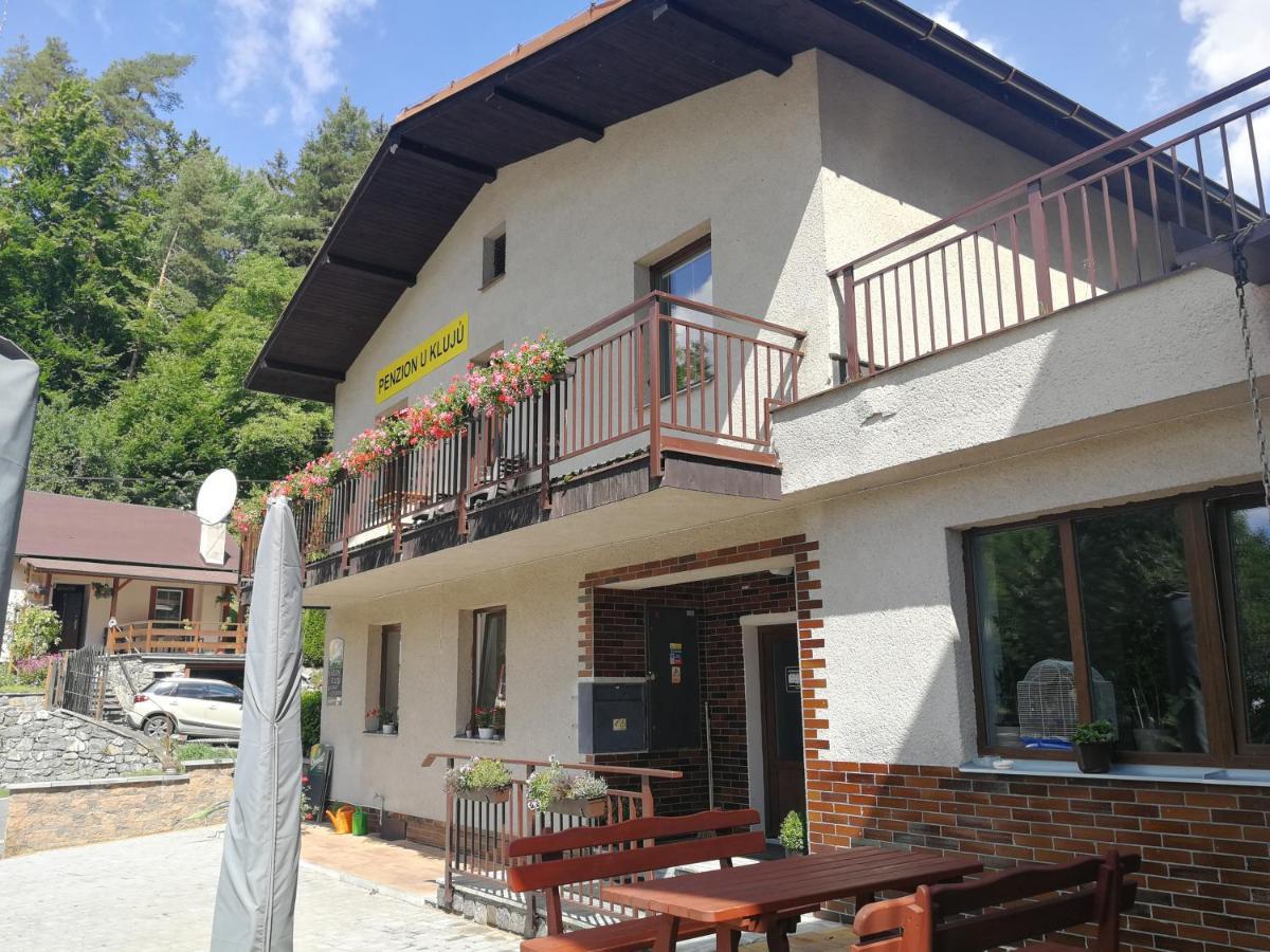 Penzion U Kluju Vestin ภายนอก รูปภาพ
